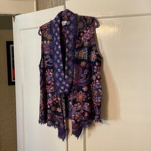 Floral Embroidered Vest with Fringe